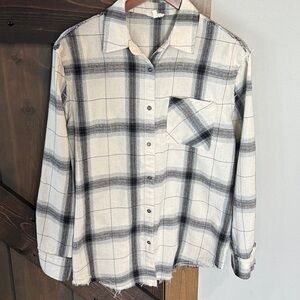 Distressed Plaid Button-Up Shirt size S (oversized shirt)
